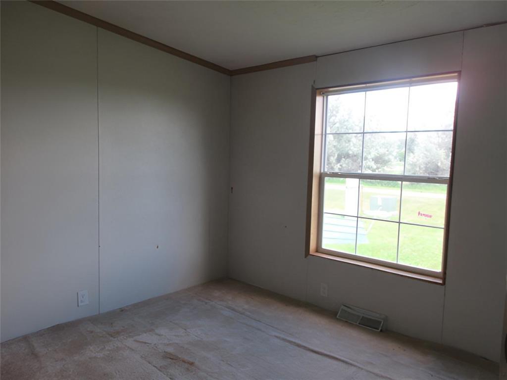 106 Brisbane Lane Emerado ND 58228 7105723 image22