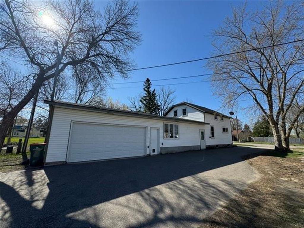 106 Cedar Avenue NE Wadena MN 56482 7069654 image4