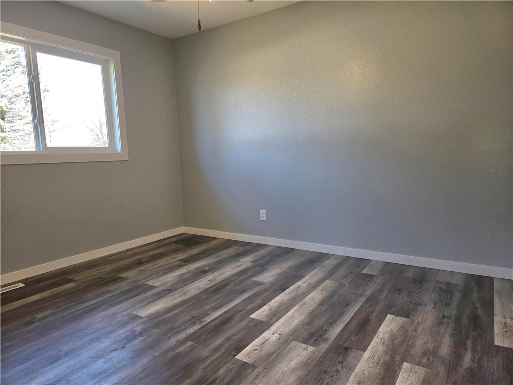 106 Center Avenue W Deer Creek MN 56527 7045116 image14