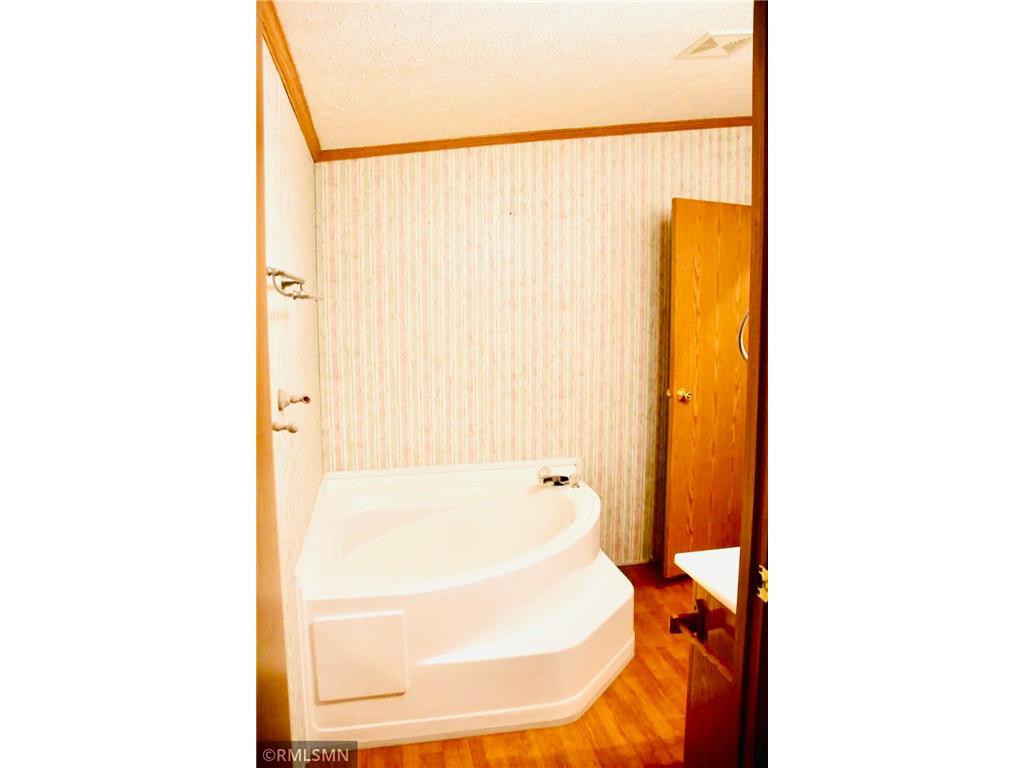 106 Deerwood Drive Gilbert MN 55741 7014490 image10