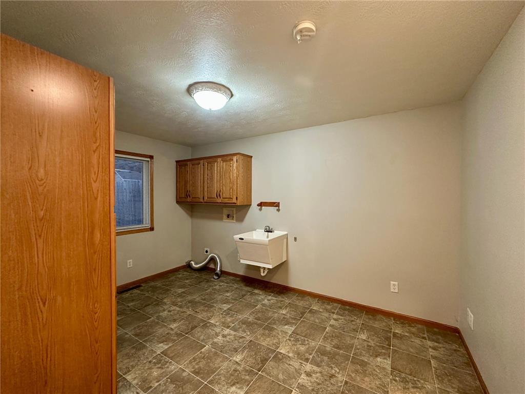 106 E Christensen Drive Luverne MN 56156 6800016 image24