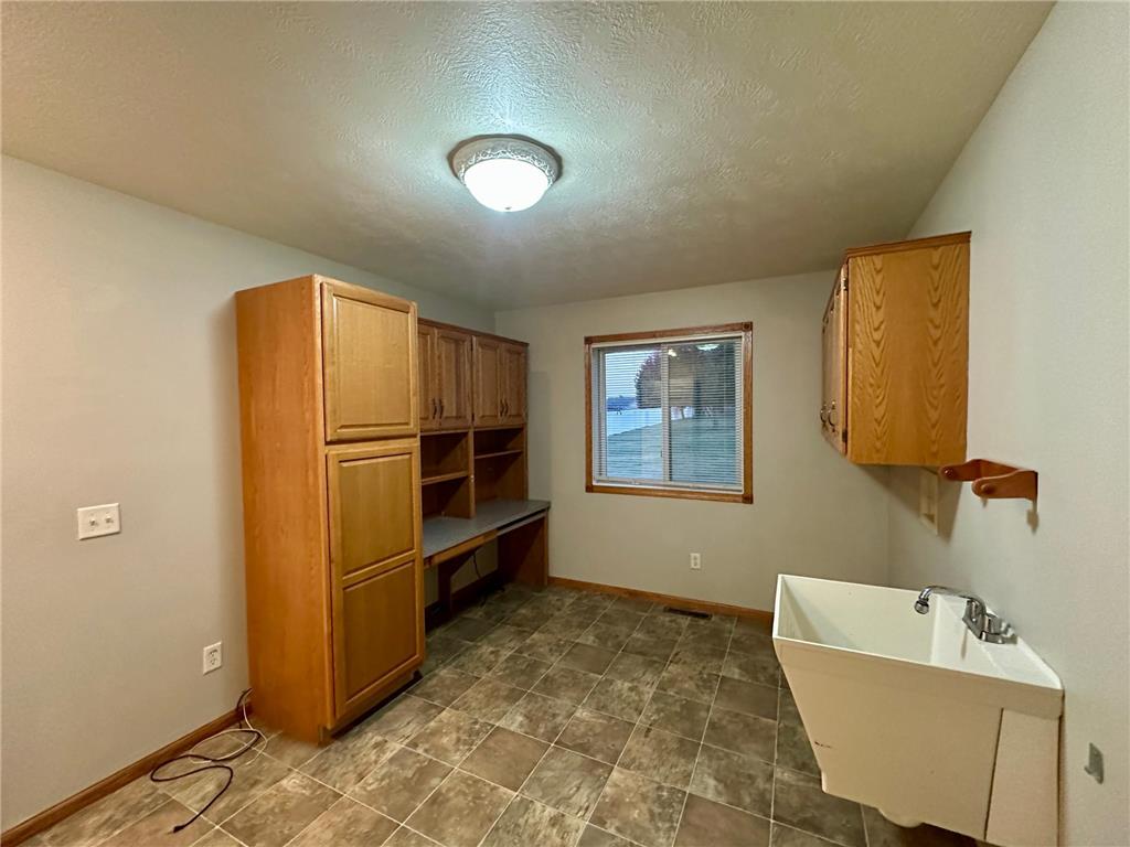 106 E Christensen Drive Luverne MN 56156 6800016 image25