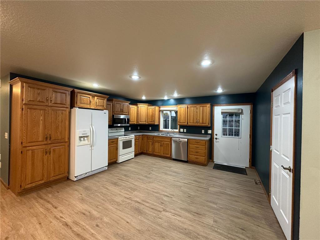 106 E Christensen Drive Luverne MN 56156 6800016 image4