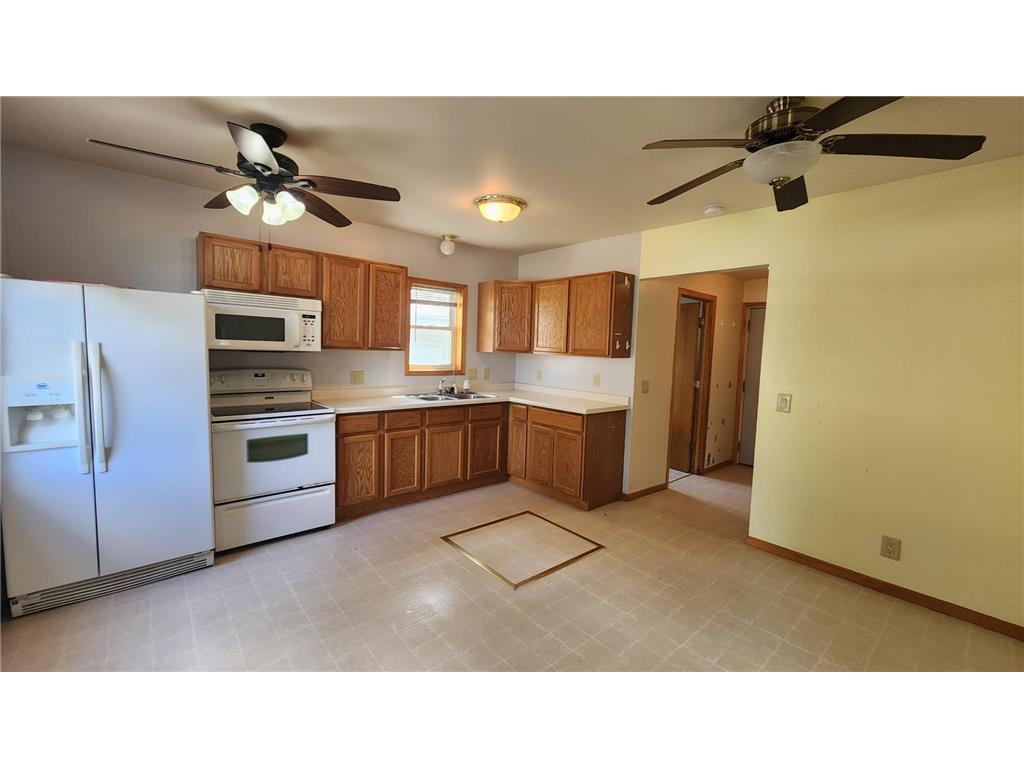 106 Monroe Street SE Hutchinson MN 55350 6391894 image1
