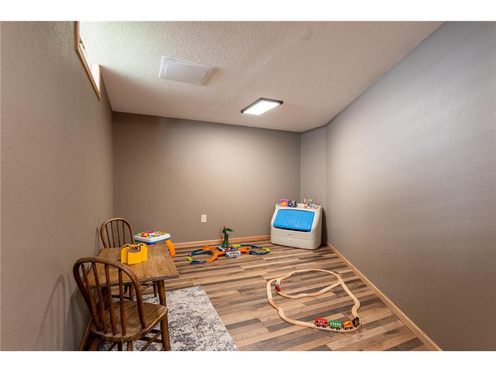 106 N 4th Street Goodhue MN 55027 7046121 image16