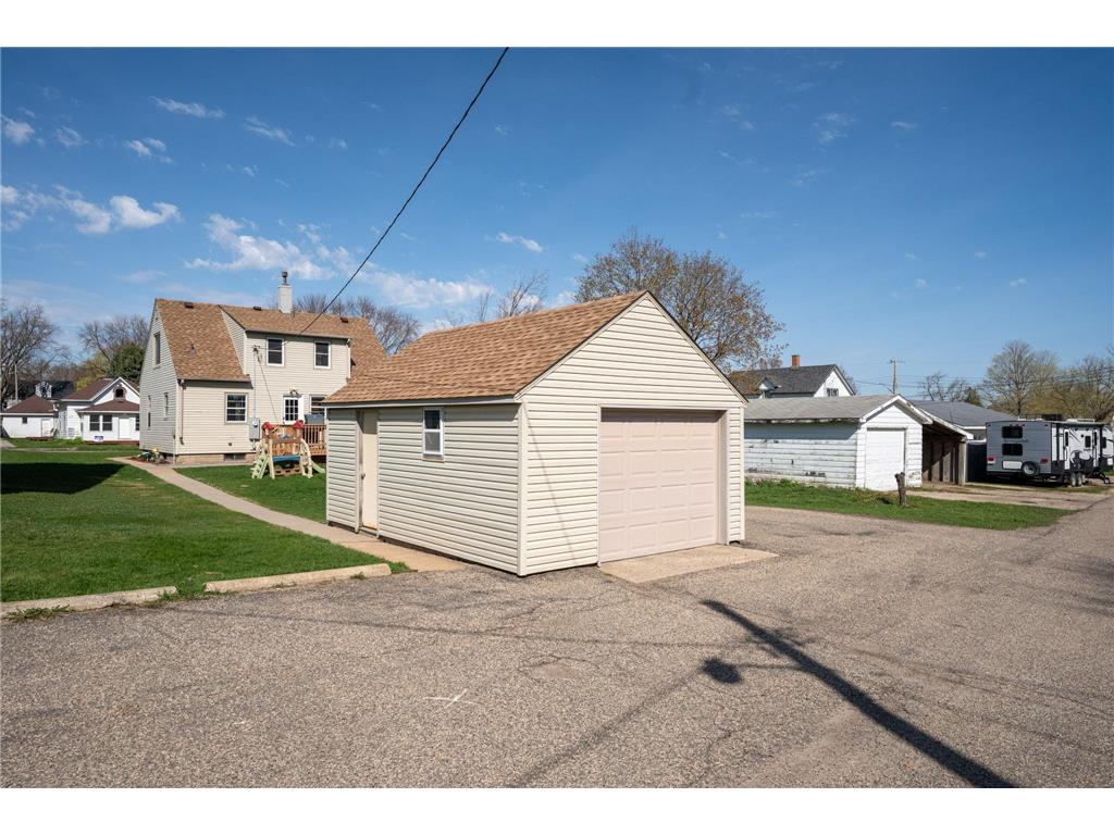 106 N 4th Street Goodhue MN 55027 7046121 image34