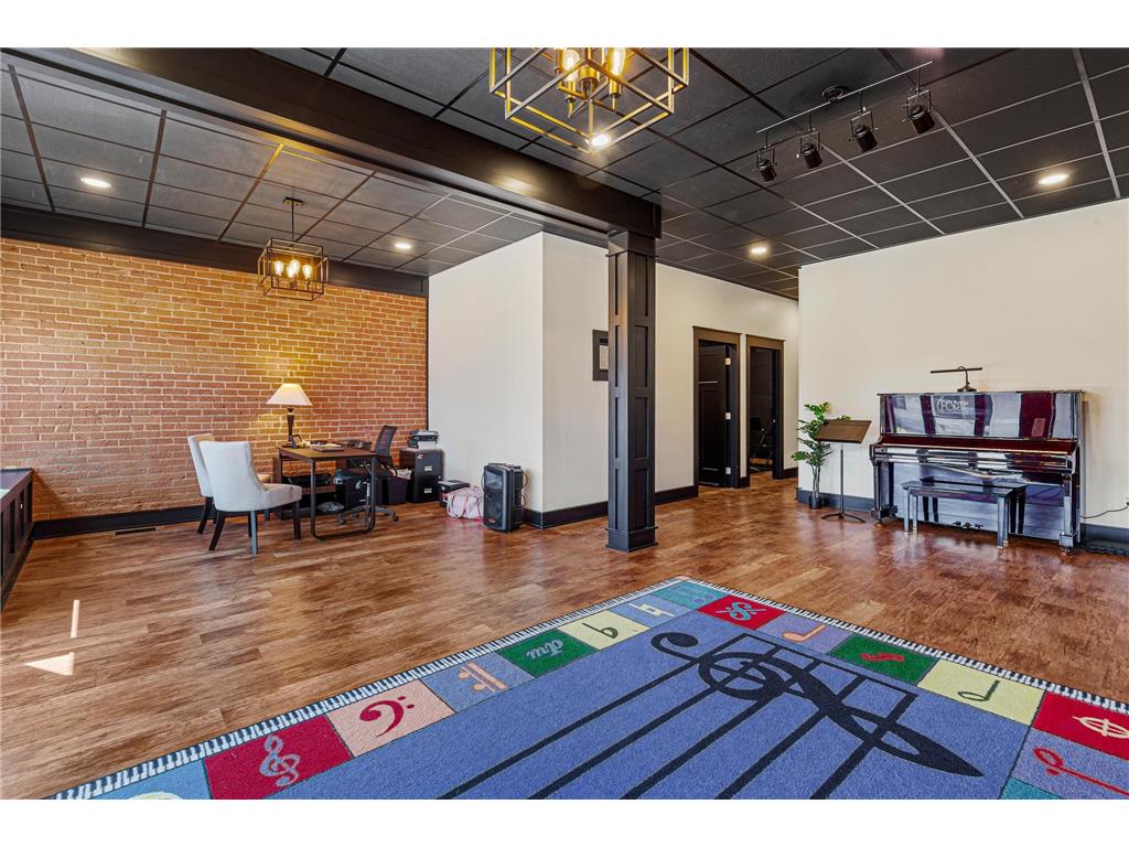 106 N Main Street Le Sueur MN 56058 6686903 image13