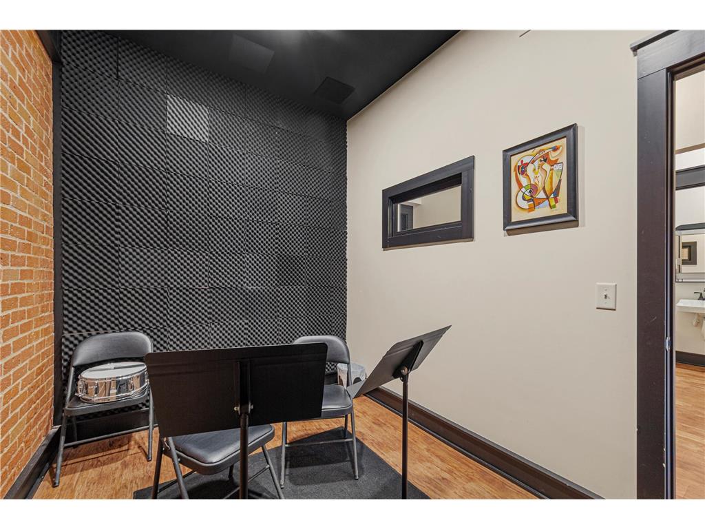 106 N Main Street Le Sueur MN 56058 6686903 image17