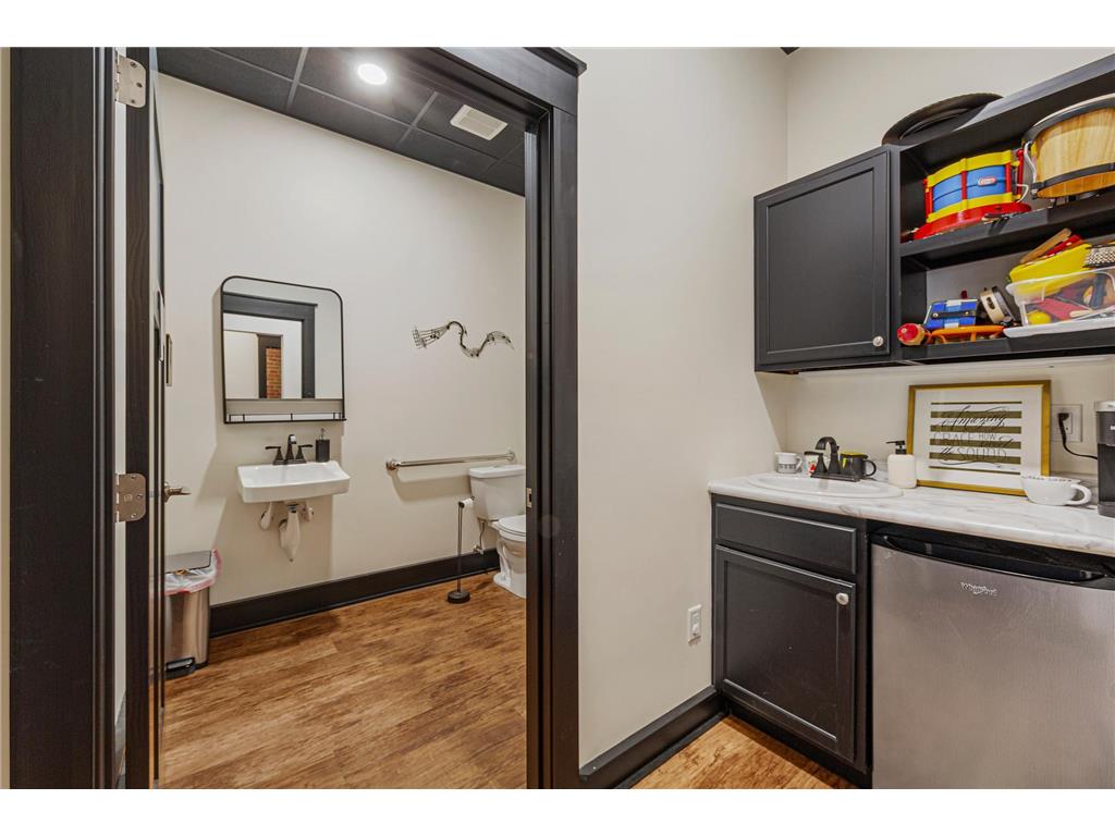 106 N Main Street Le Sueur MN 56058 6686903 image18