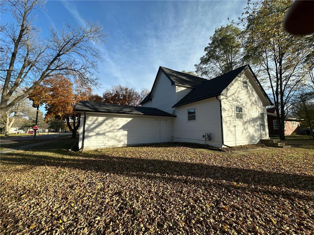 106 N Park Street Hendricks MN 56136 6824819 image4