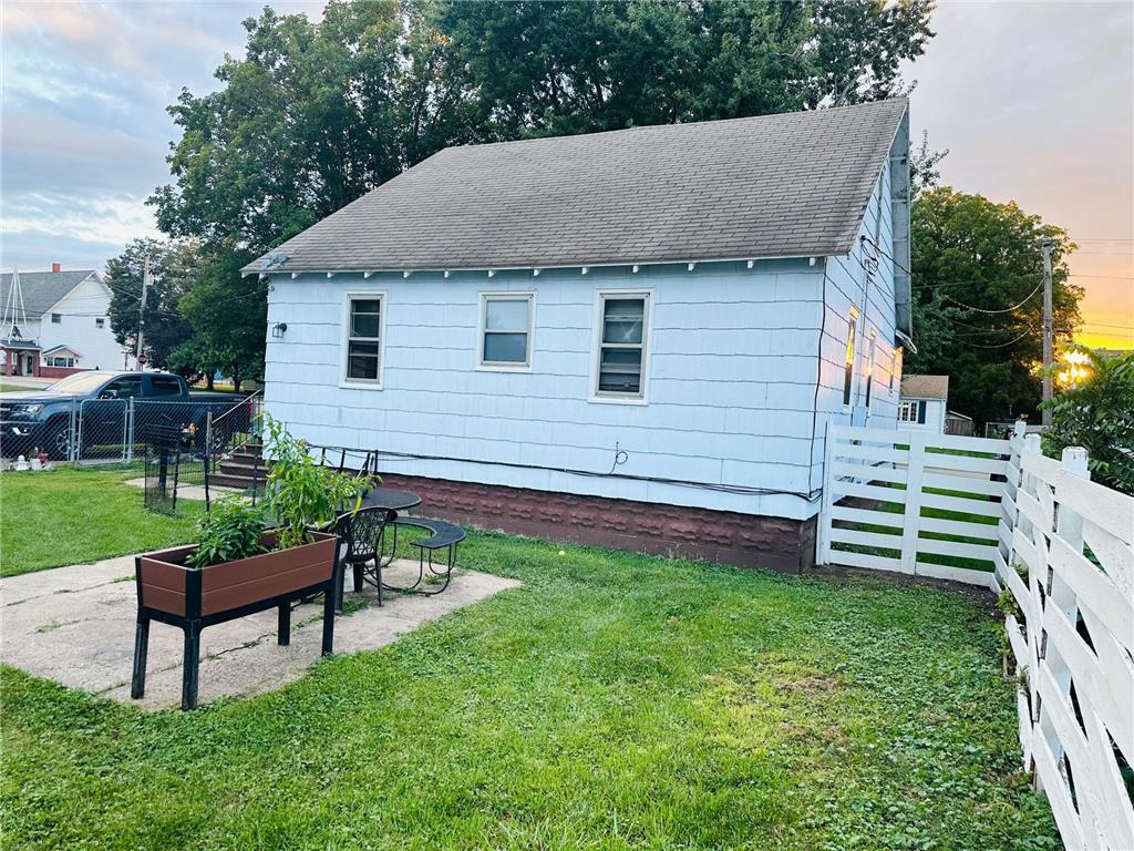 106 NE Oak Street Brownsdale MN 55918 7089949 image2