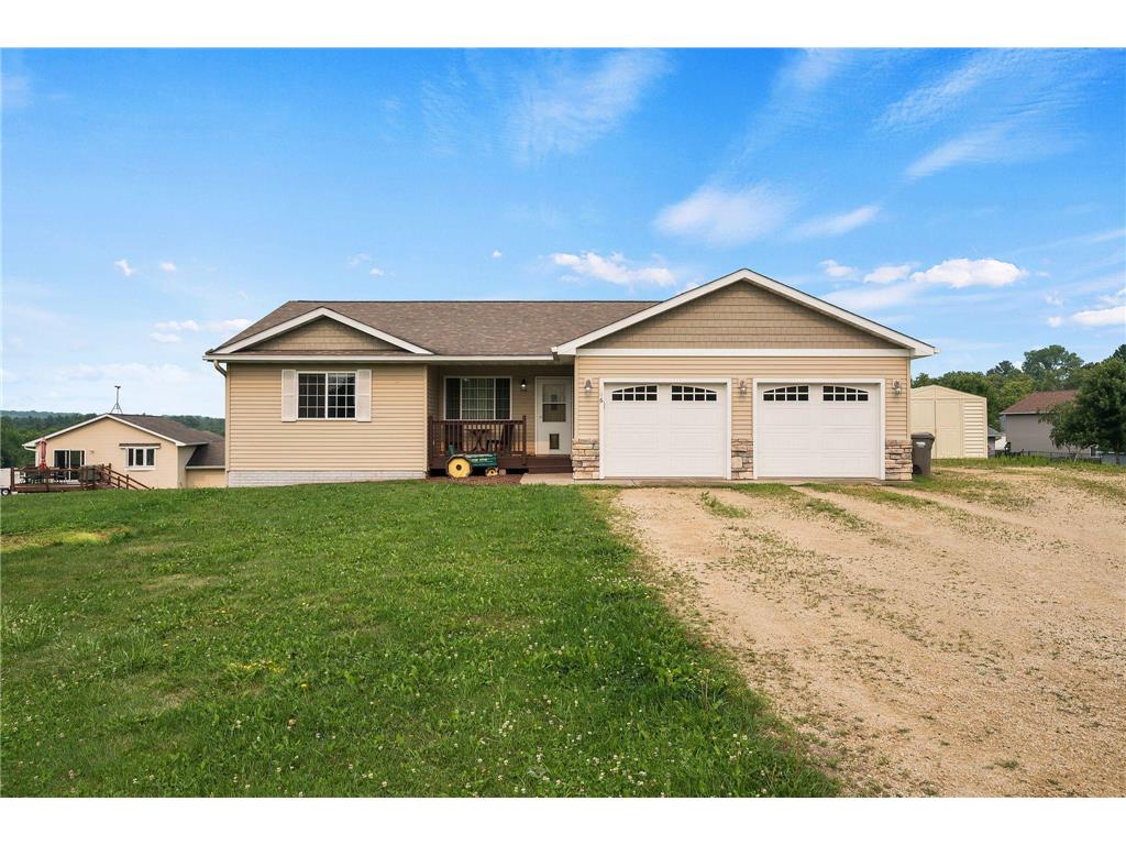 106 Prairie Circle Woodville WI 54028 6395160 image1