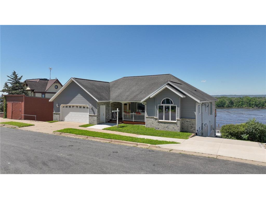 106 S 2nd Street Alma WI 54610 6749580 image1