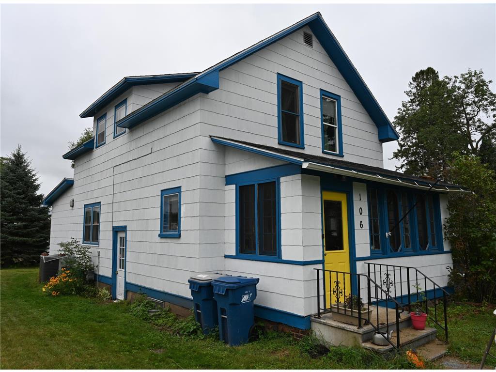106 S Summit Street Spooner WI 54801 6787158 image1