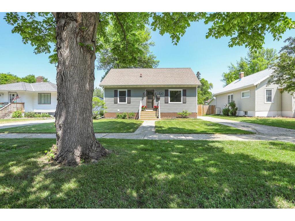 106 W Beech Avenue Fergus Falls Twp MN 56537 6379358 image1