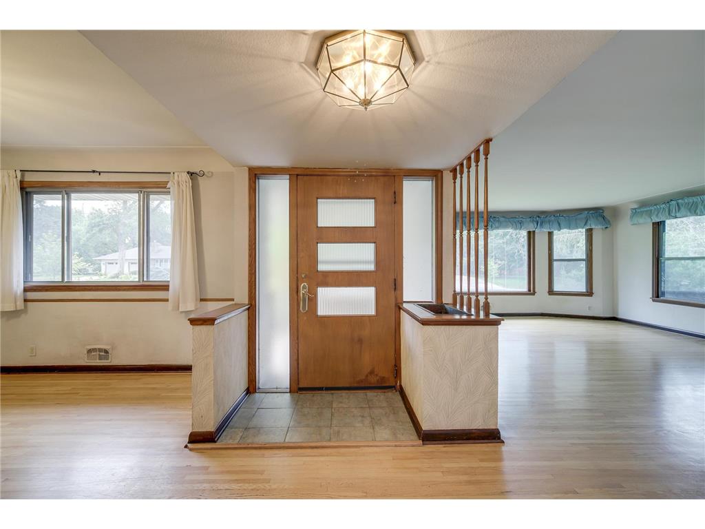 106 Wayside Road E Hopkins MN 55343 6419744 image1