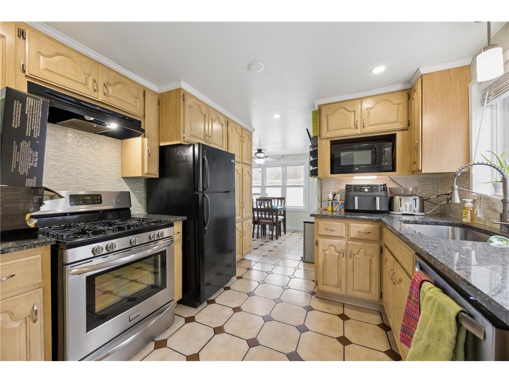 1060 Front Avenue Saint Paul MN 55103 7050239 image17