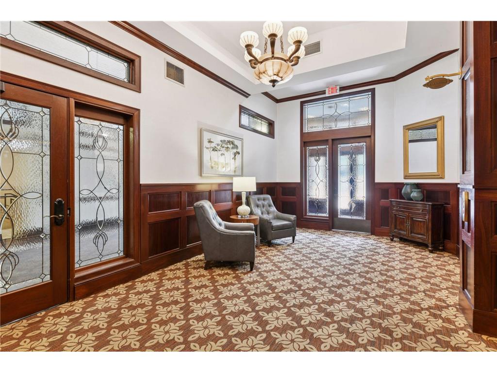 1060 Grand Avenue #404 Saint Paul MN 55105 6769256 image4