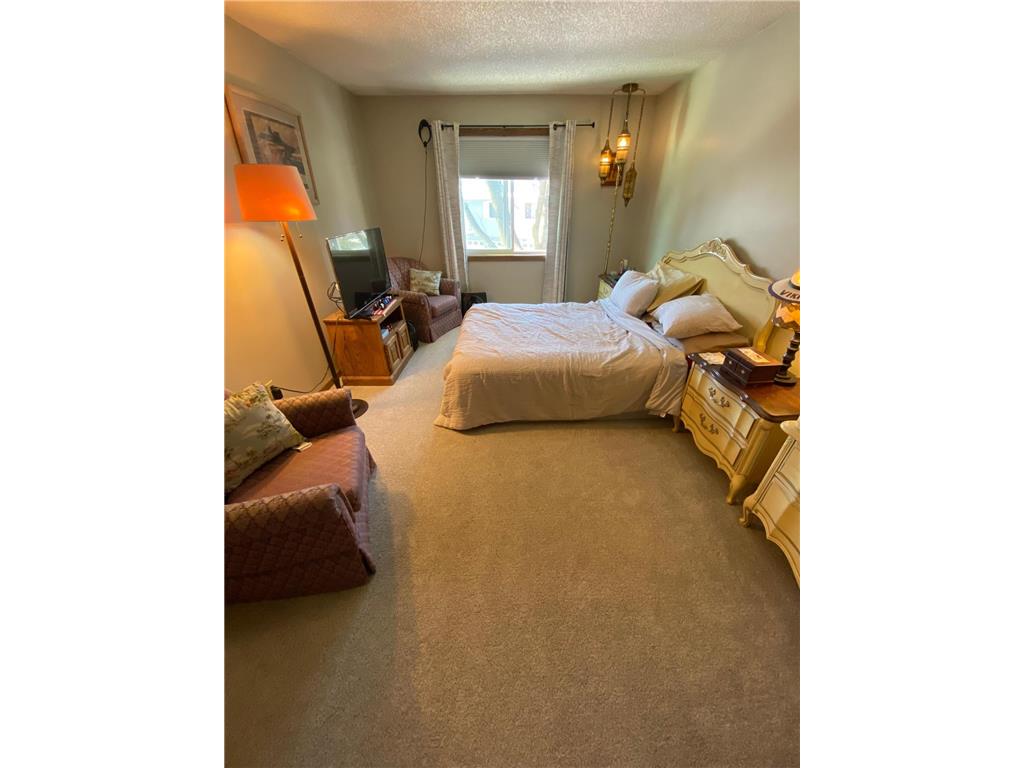 1060 Pond View Court Vadnais Heights MN 55127 6825160 image20