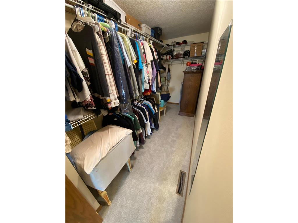 1060 Pond View Court Vadnais Heights MN 55127 6825160 image21