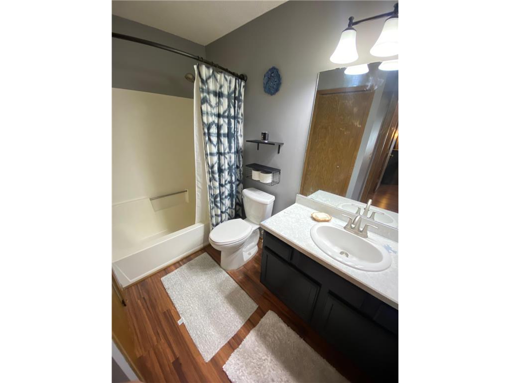 1060 Pond View Court Vadnais Heights MN 55127 6825160 image26