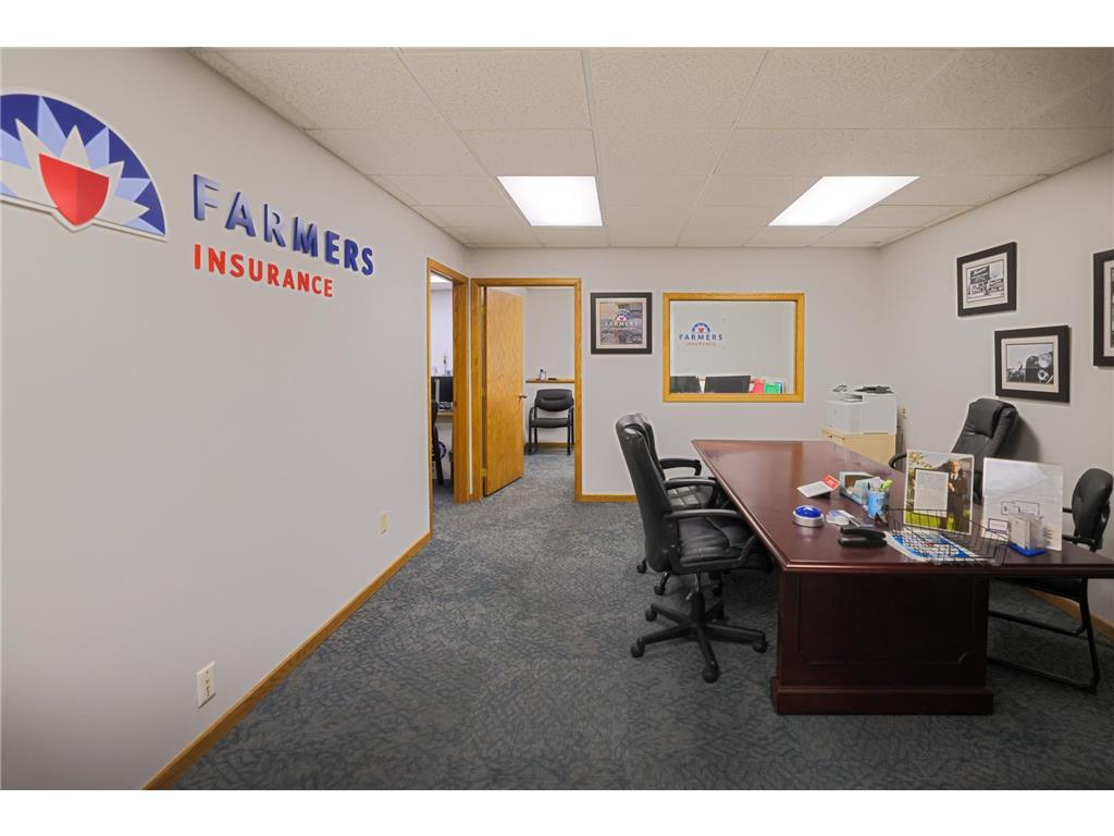 10600 University Avenue NW Coon Rapids MN 55448 6558926 image1