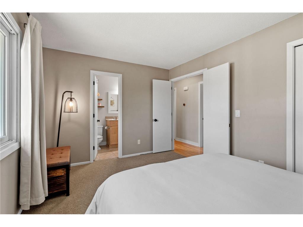 10600 Wyoming Road S Bloomington MN 55438 7047289 image18