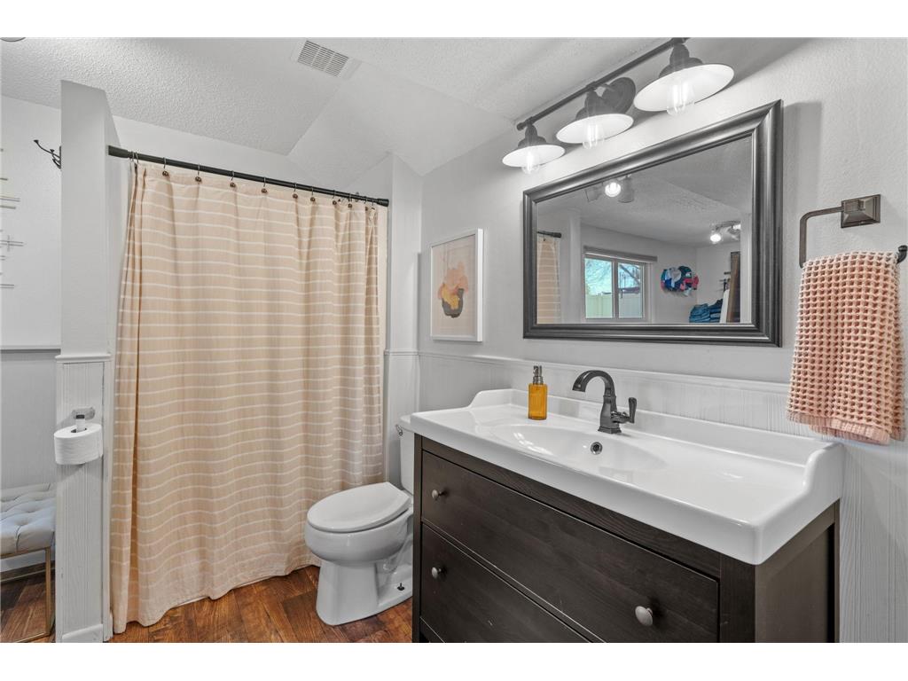 10600 Wyoming Road S Bloomington MN 55438 7047289 image30