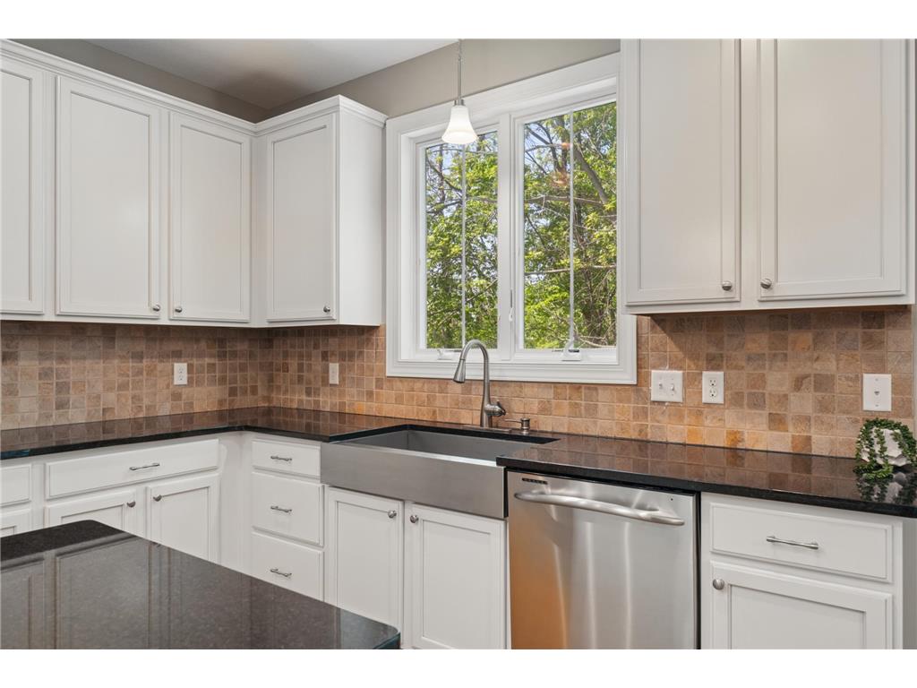 10601 Watersedge Lane Woodbury MN 55129 7061681 image14