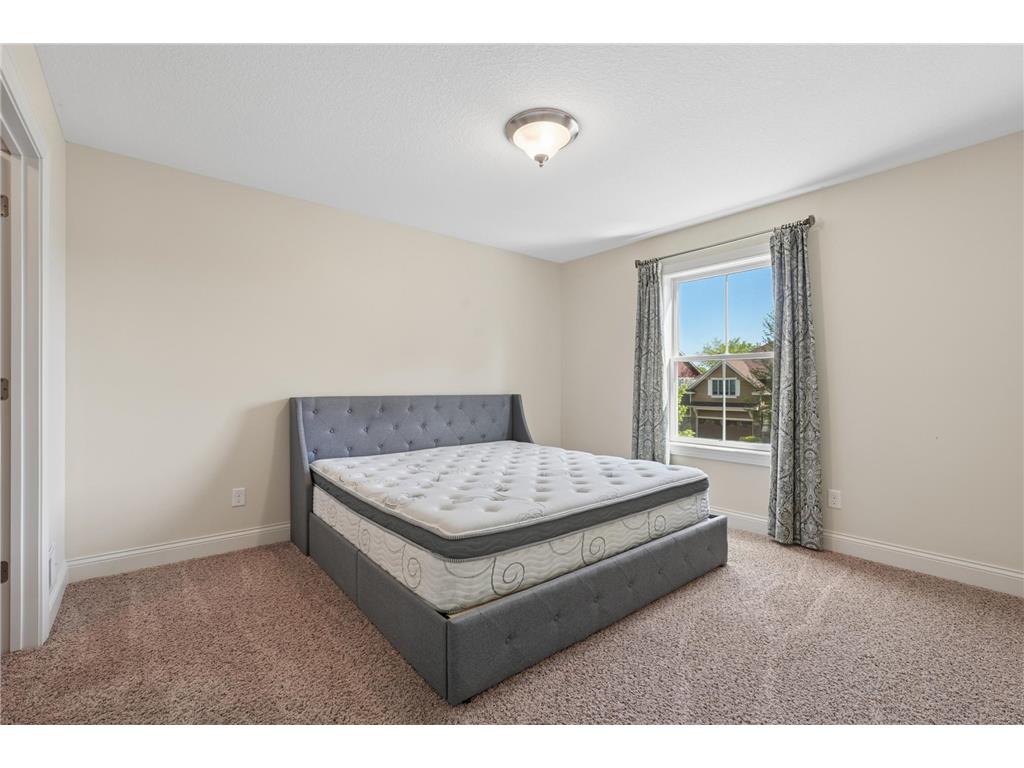 10601 Watersedge Lane Woodbury MN 55129 7061681 image33