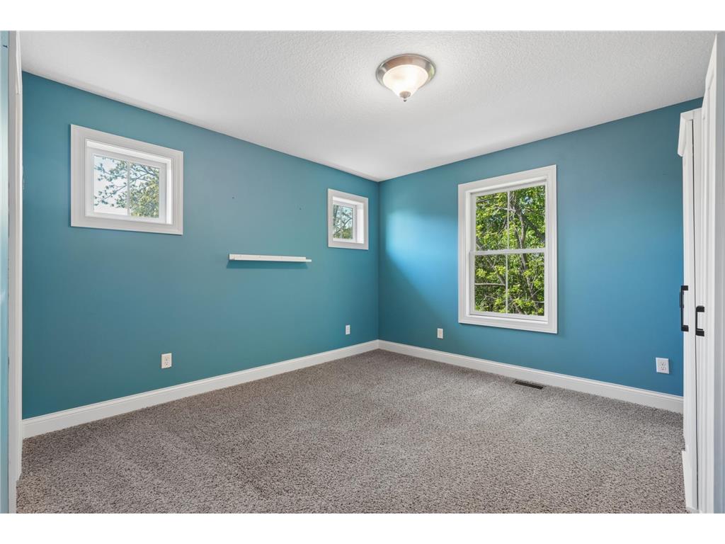 10601 Watersedge Lane Woodbury MN 55129 7061681 image34