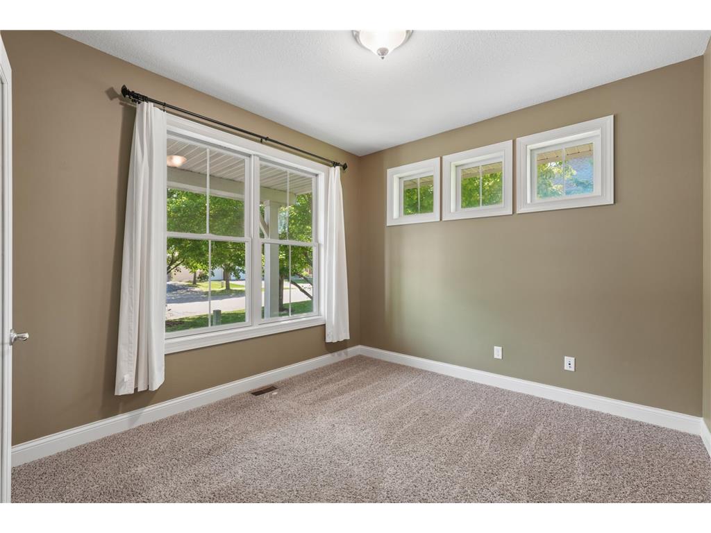 10601 Watersedge Lane Woodbury MN 55129 7061681 image4