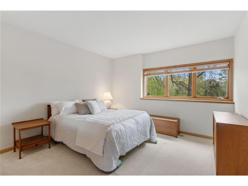 10605 54th Avenue N Plymouth MN 55442 7061717 image26