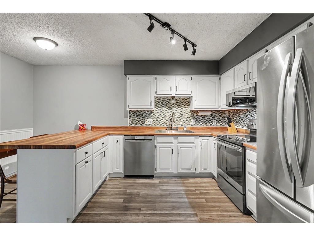 10609 Hummingbird Street NW Coon Rapids MN 55433 7114251 image10