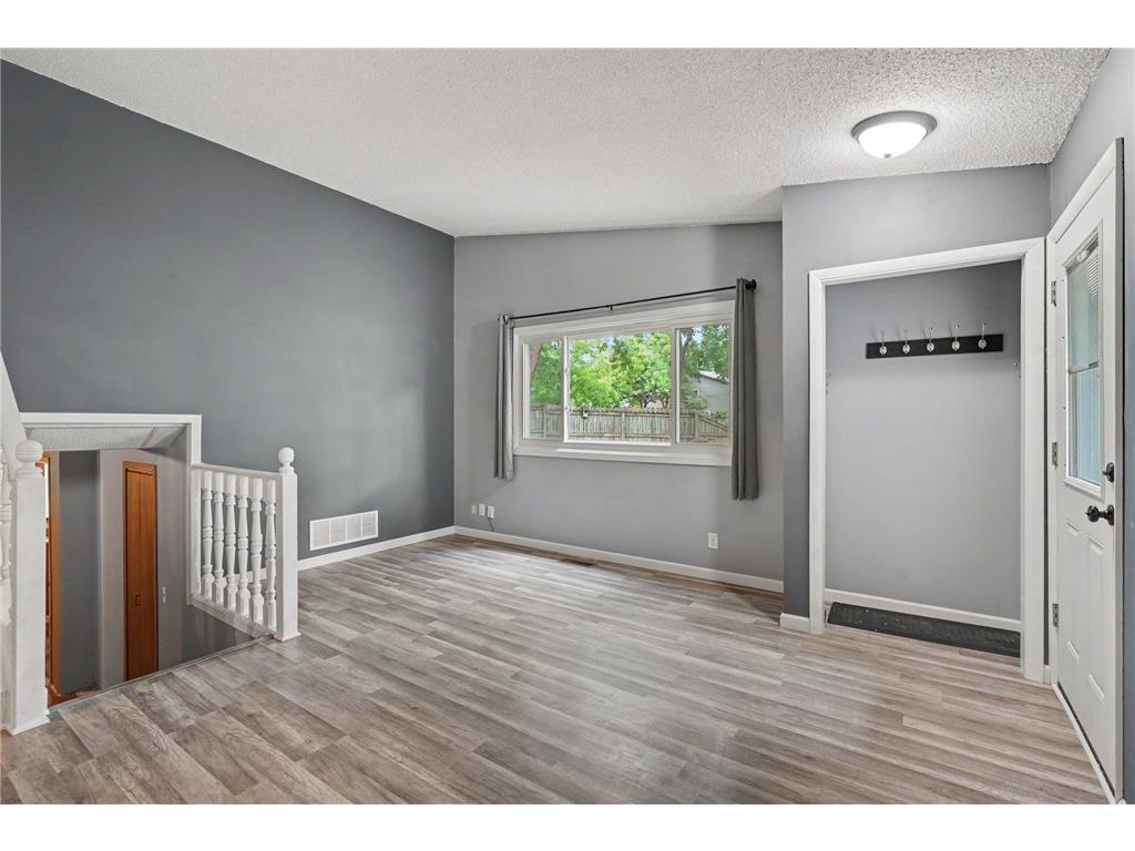 10609 Hummingbird Street NW Coon Rapids MN 55433 7114251 image5