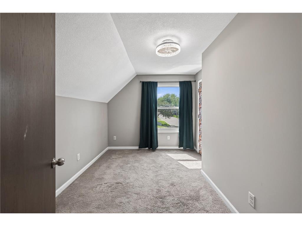 1061 Ohio Street West Saint Paul MN 55118 7092008 image21