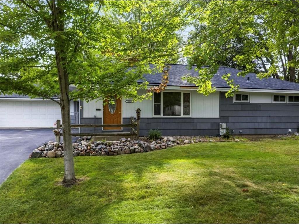 10617 Sheridan Avenue S Bloomington MN 55431 6776901 image1