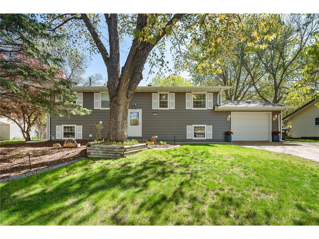 10617 Xavis Street NW Coon Rapids MN 55433 6659178 image1