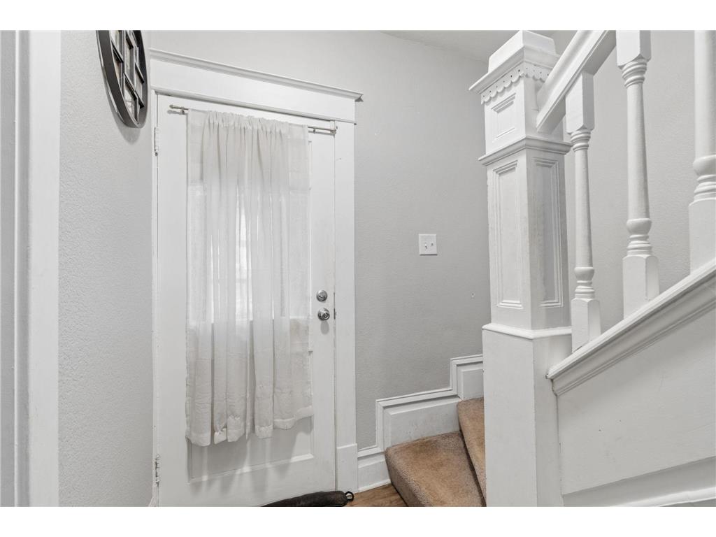 1062 Minnehaha Avenue E Saint Paul MN 55106 7087428 image3