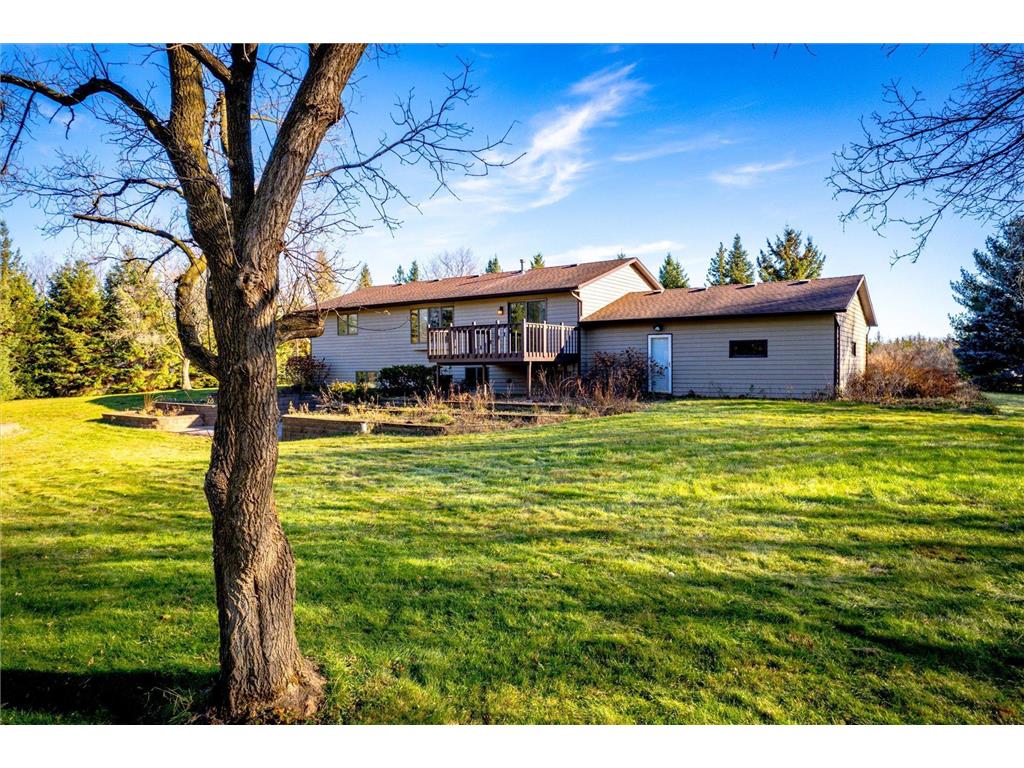 1062 Tanney Lane Hudson WI 54016 6449763 image1