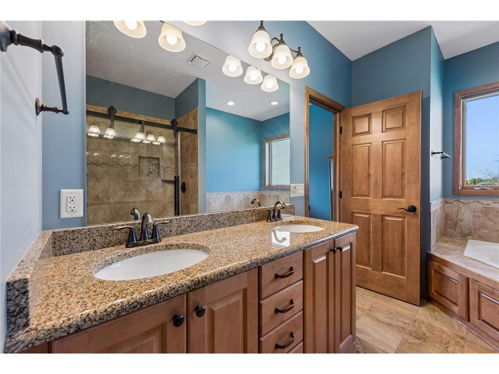 10627 Colorado Avenue N Brooklyn Park MN 55443 7070098 image30