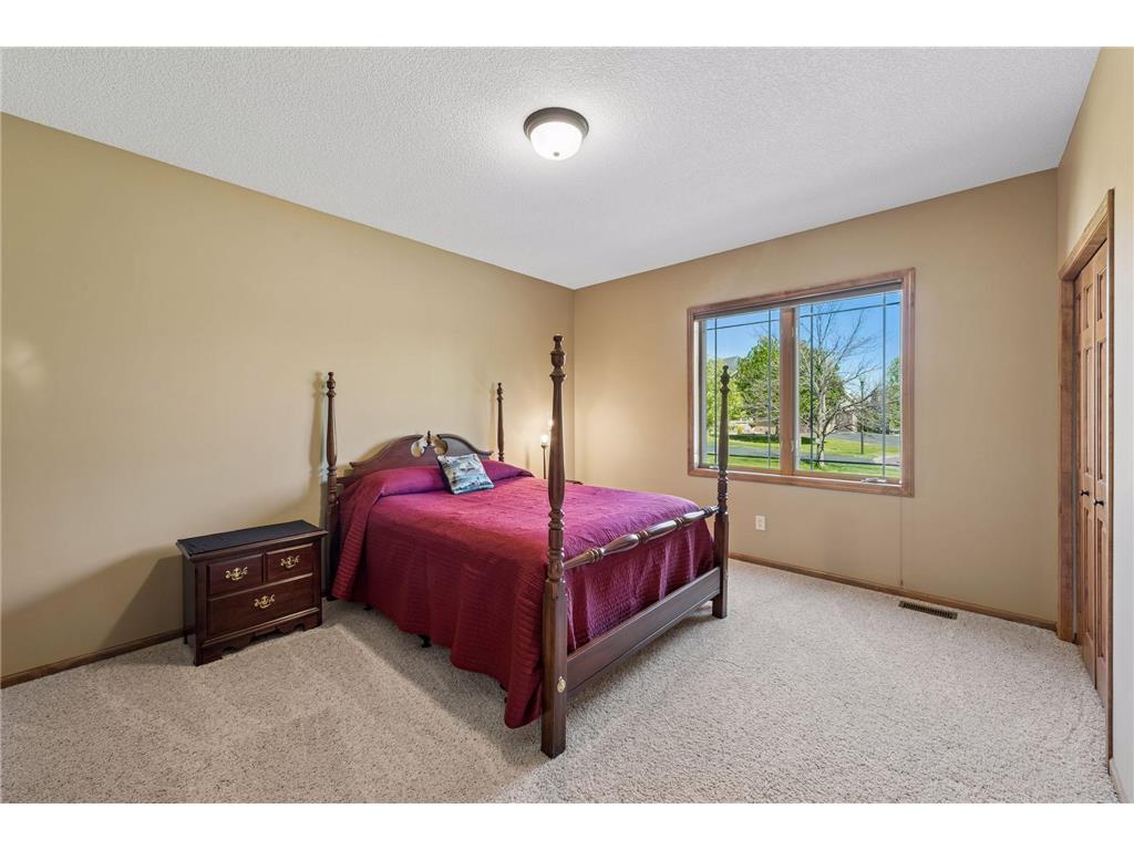 10627 Colorado Avenue N Brooklyn Park MN 55443 7070098 image31