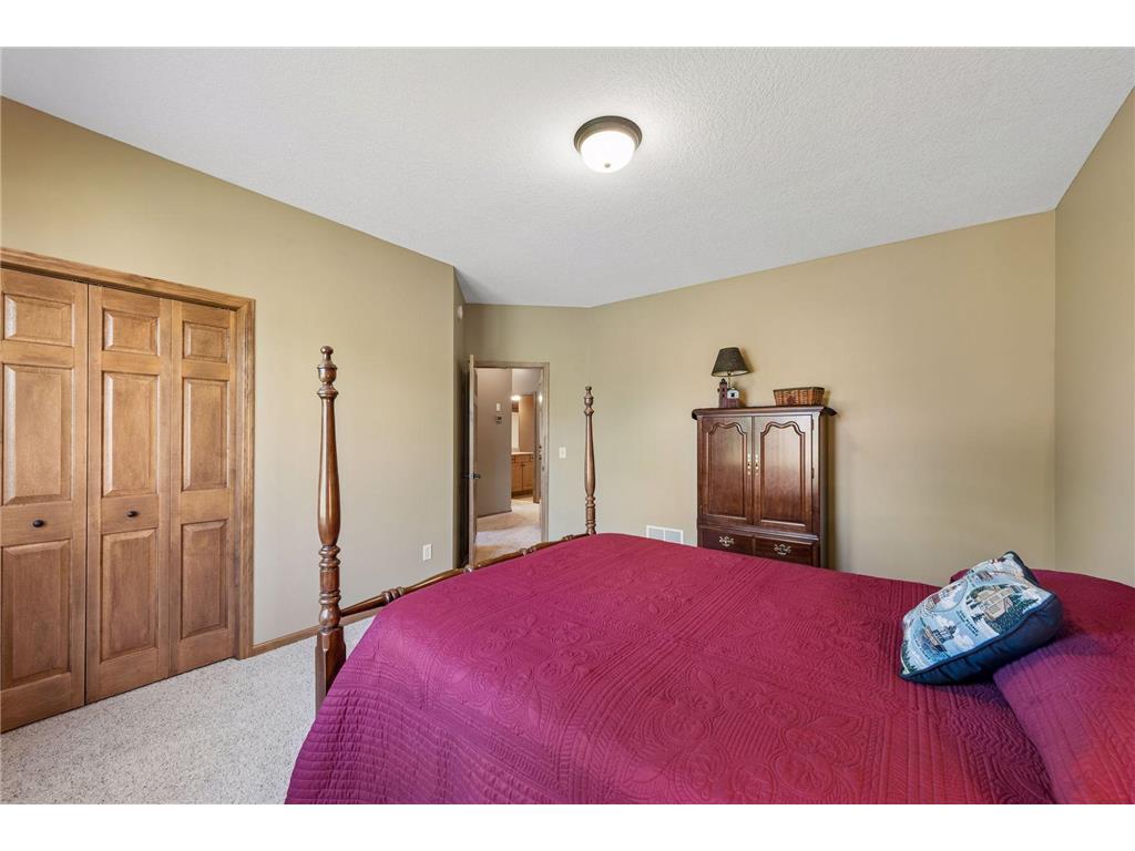 10627 Colorado Avenue N Brooklyn Park MN 55443 7070098 image32