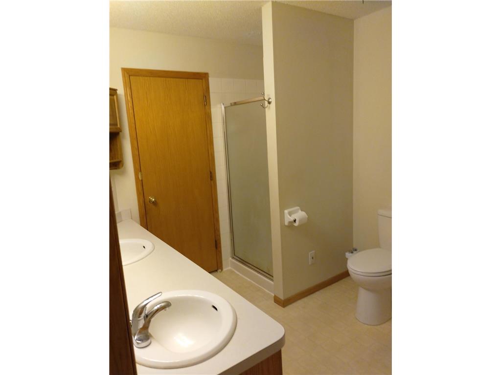 1063 Juniper Court Shakopee MN 55379 7088452 image18