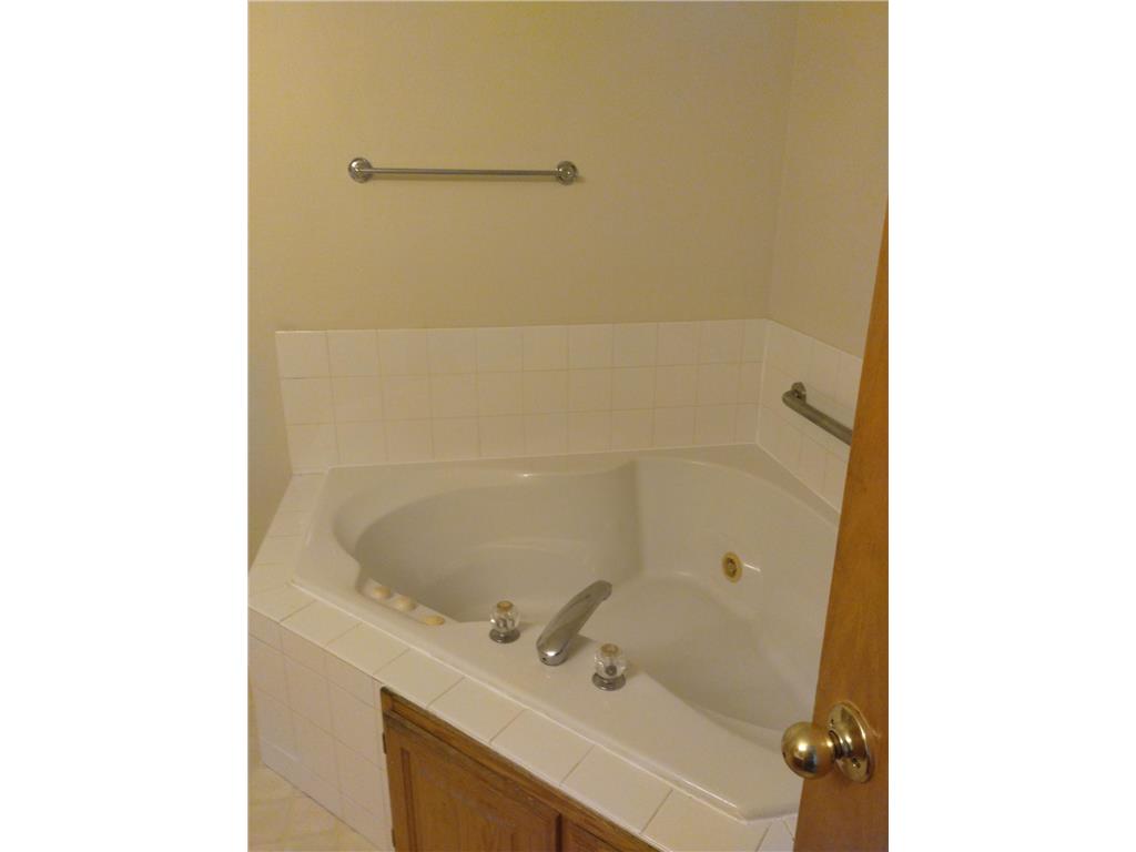 1063 Juniper Court Shakopee MN 55379 7088452 image30