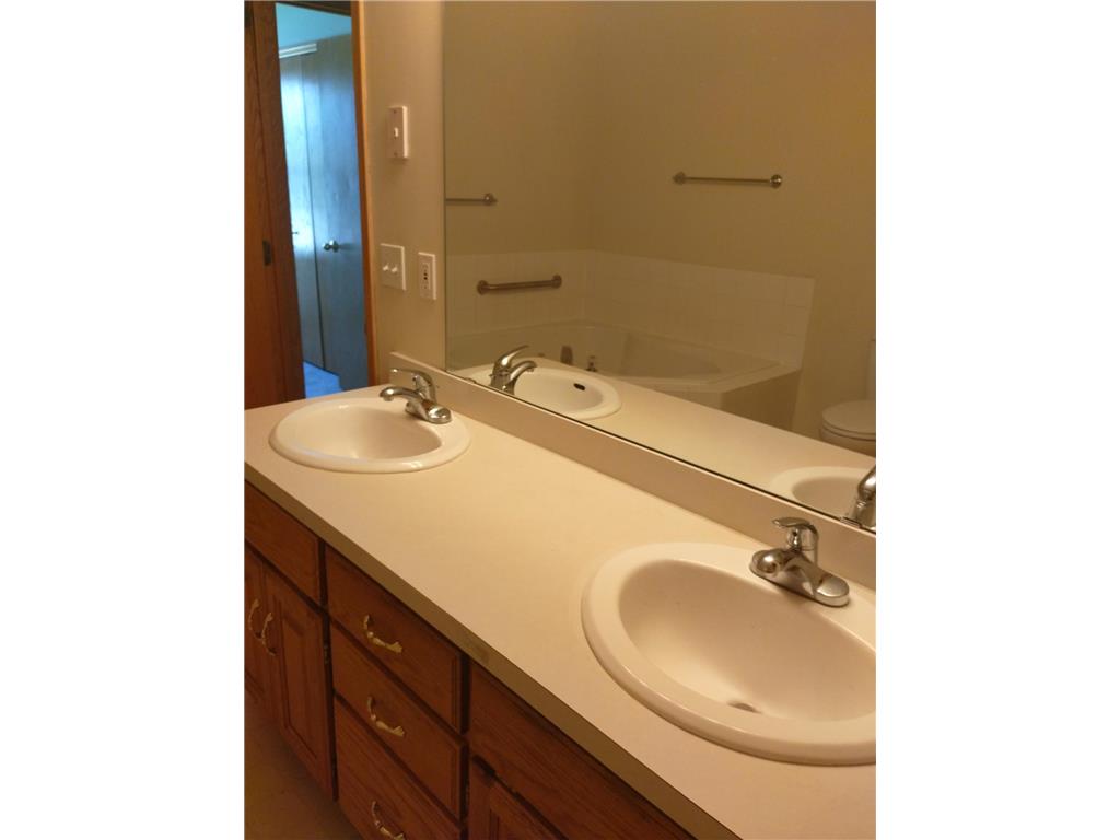 1063 Juniper Court Shakopee MN 55379 7088452 image31