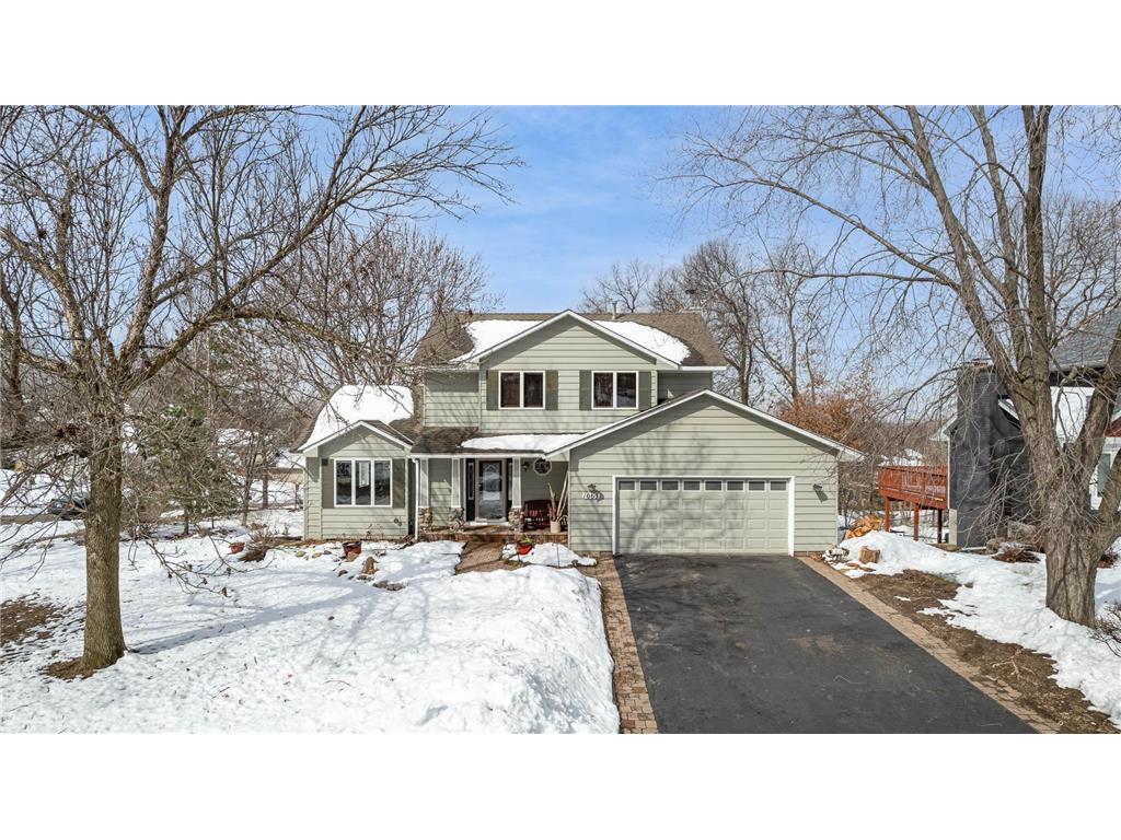 1063 Lakewood Drive S, Maplewood, MN 55119 MLS 6343818 Edina Realty