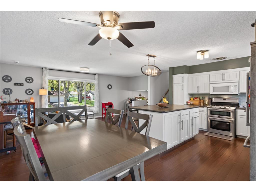 10633 Hollywood Boulevard NW Coon Rapids MN 55433 7068477 image10