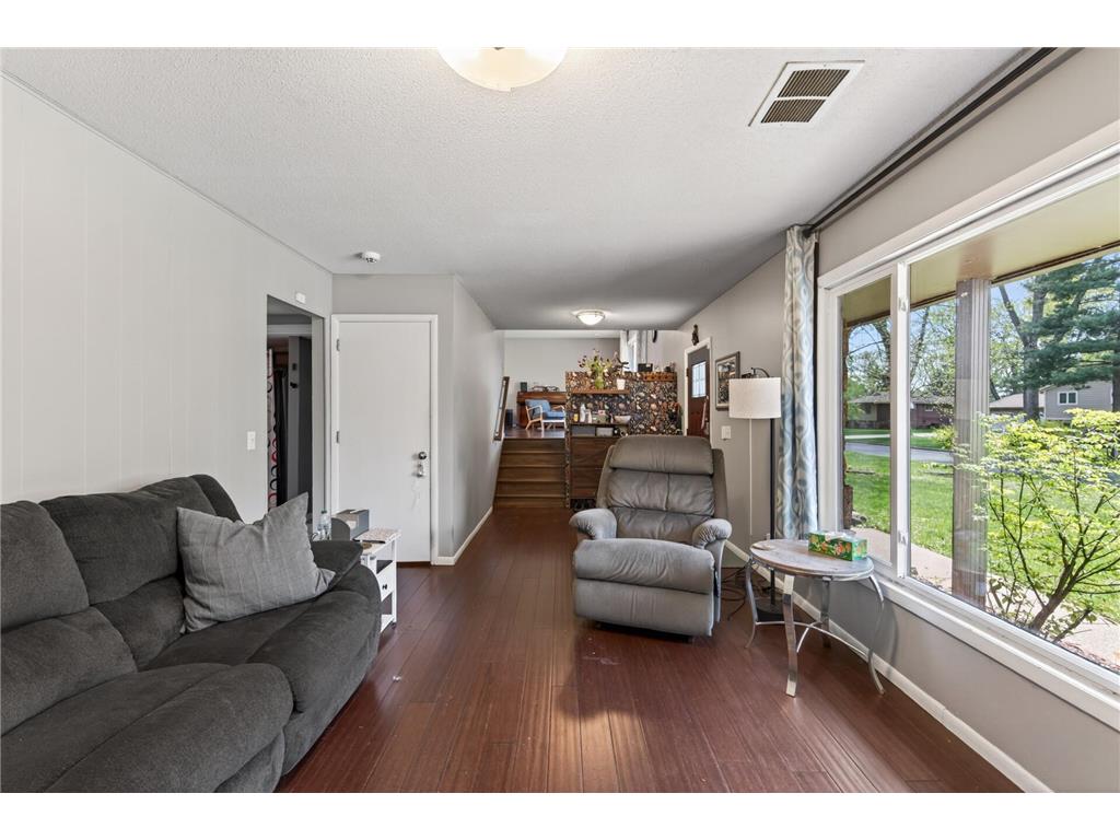 10633 Hollywood Boulevard NW Coon Rapids MN 55433 7068477 image21