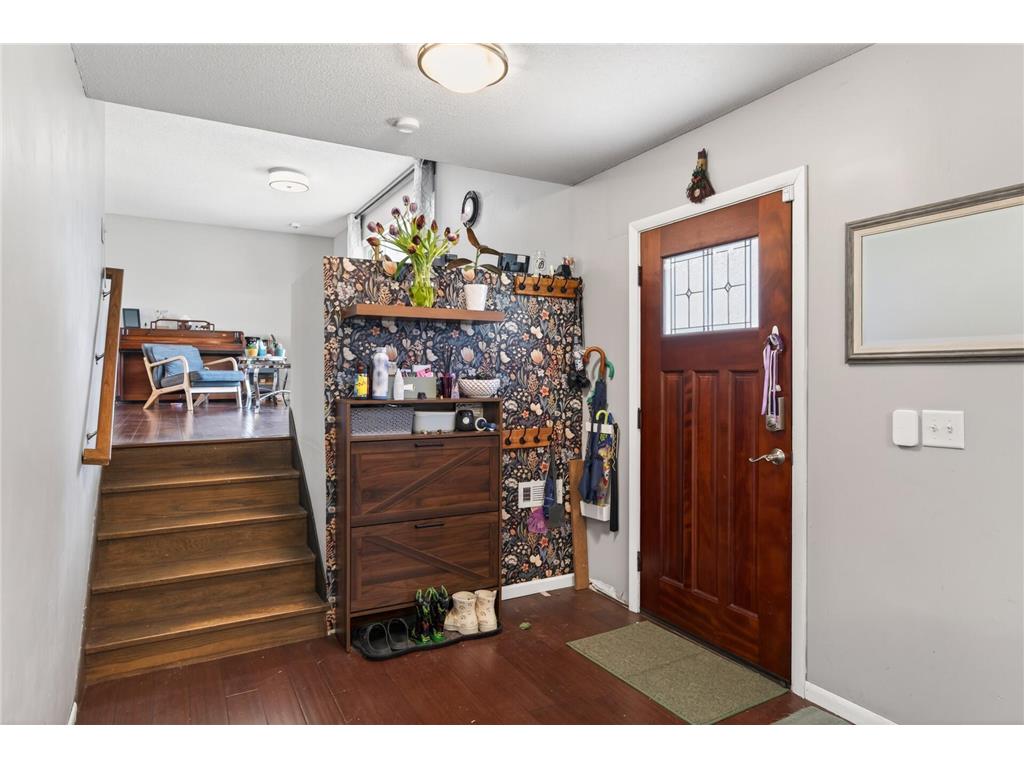 10633 Hollywood Boulevard NW Coon Rapids MN 55433 7068477 image5